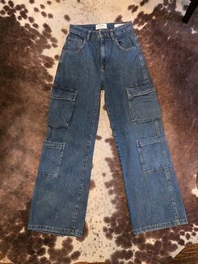 Cotton On Cargo Wide Leg Jeans in women’s US size 4.